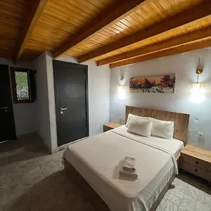 Ados 2*, Çeşme Türkiye
